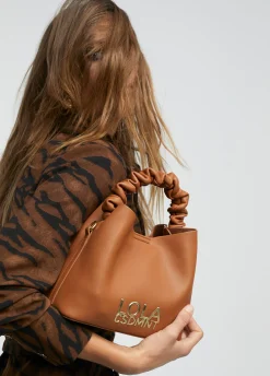 Bandolera con asa fruncida