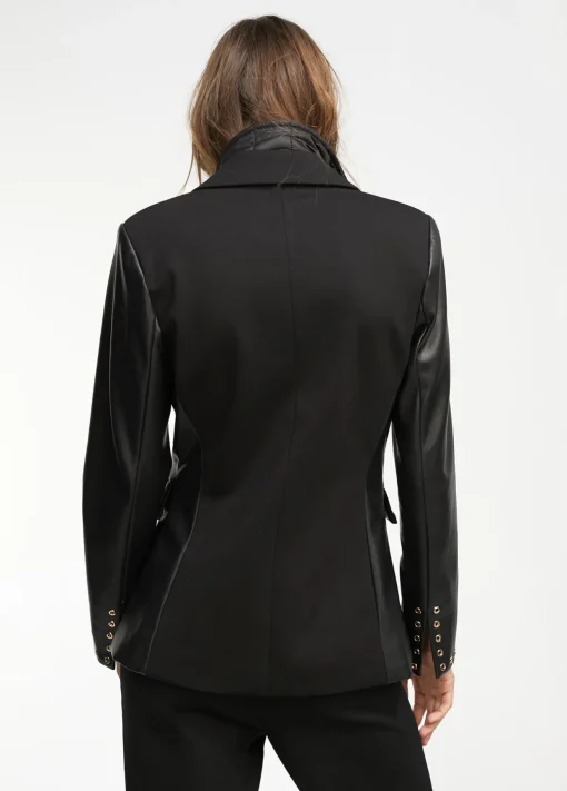 Blazer detalle eyelets