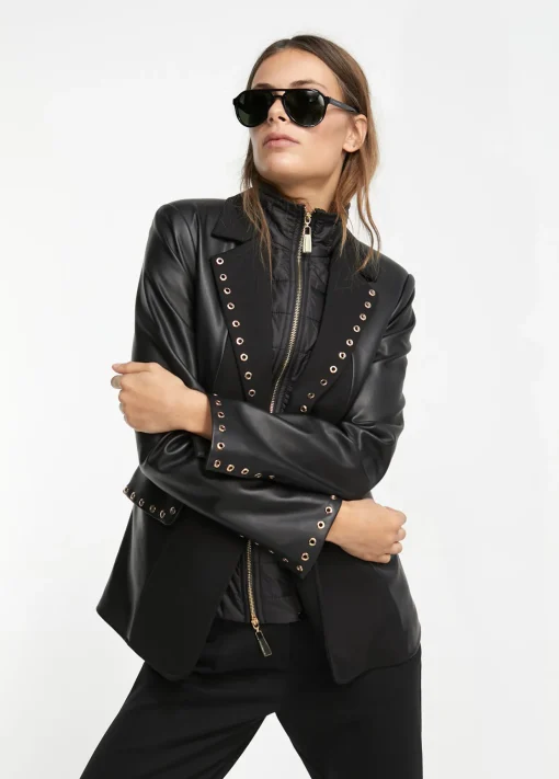 Blazer detalle eyelets