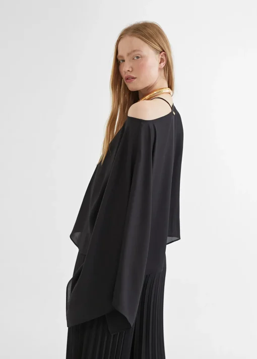 Blusa/capa satinada