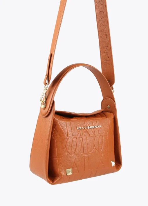 Bolso bandolera con logo grabado