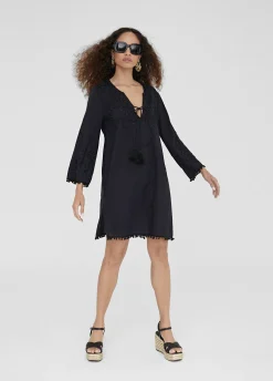 Caftan corto con bordado