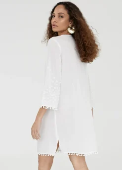 Caftan corto con bordado