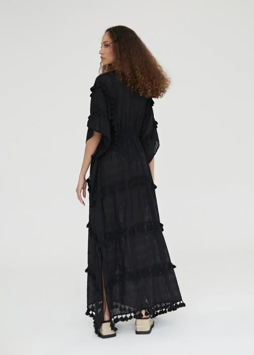 Caftan largo con pompones