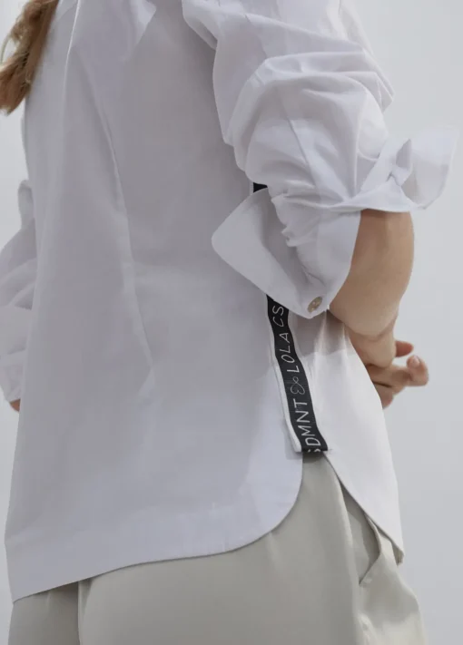 Camisa logotipada detalle cinta |  COLECCIÓN LOLA | Lola Casademunt