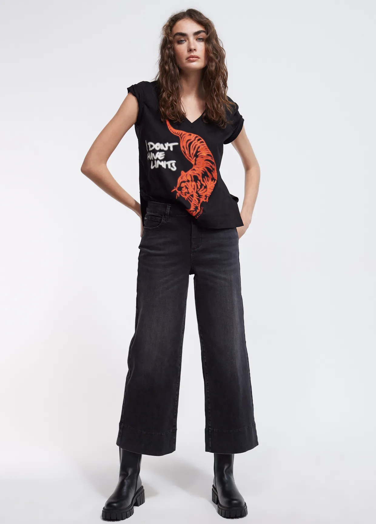 Camiseta tigre strass