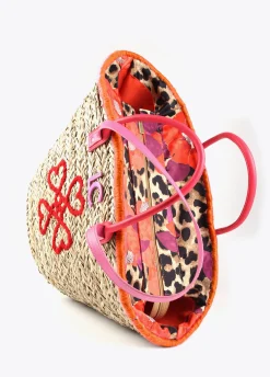 Capazo corazones bordados