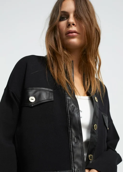 Chaqueta corta de punto