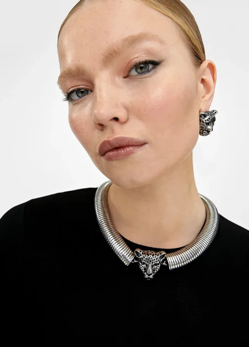 Collar cabeza leopardo