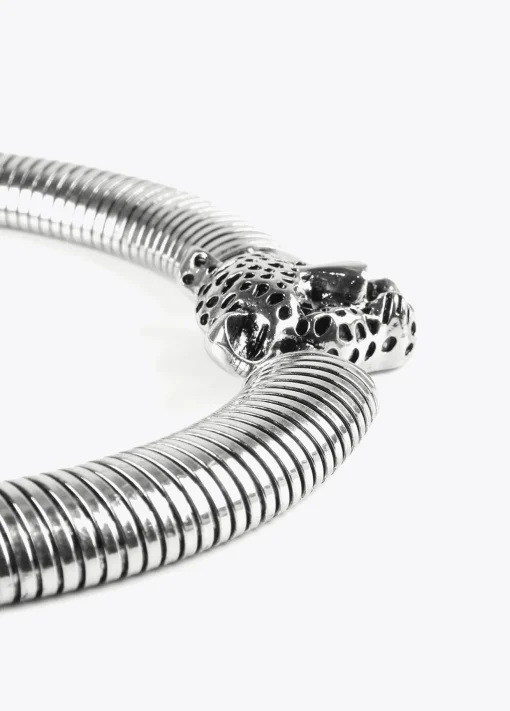 Collar cabeza leopardo