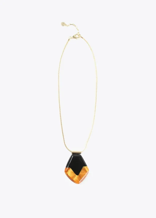 Collar con colgante étnico