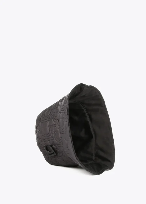 Gorro tipo bucket acolchado