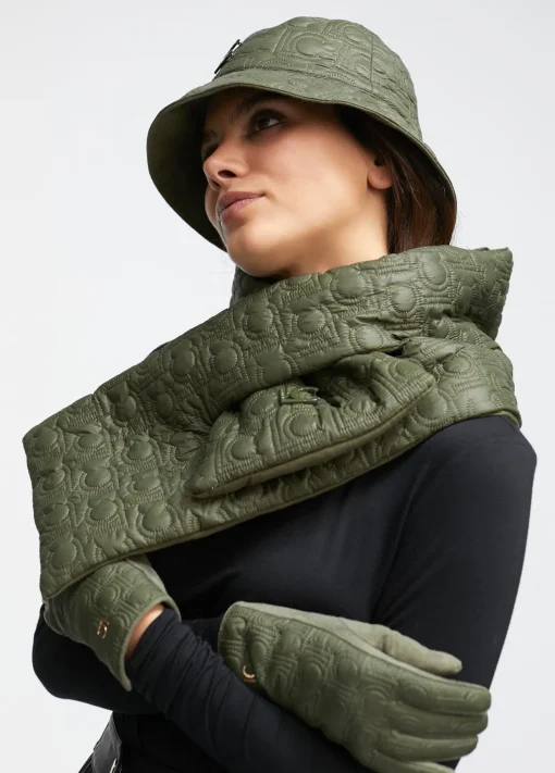 Gorro tipo bucket acolchado