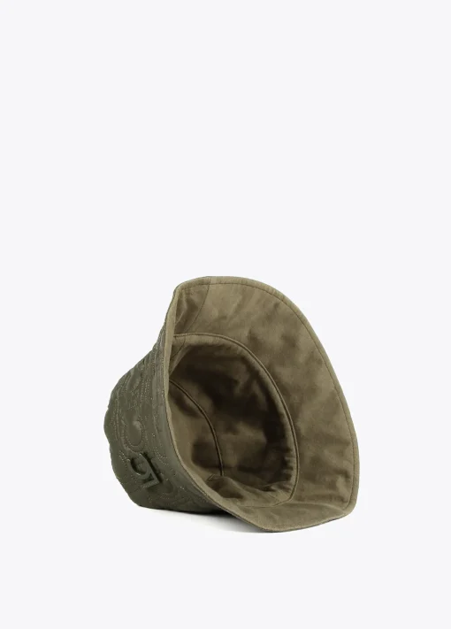 Gorro tipo bucket acolchado