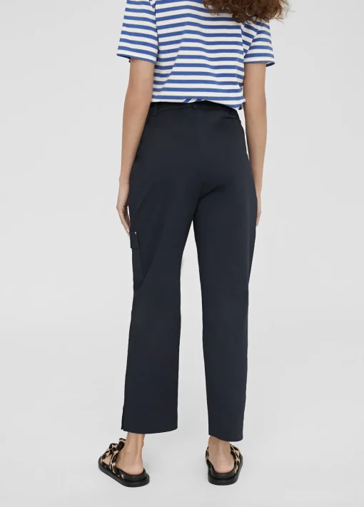 Pantalón con bolsillos