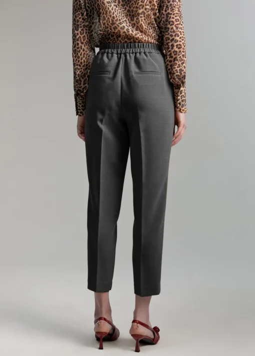 Pantalón detalle botones