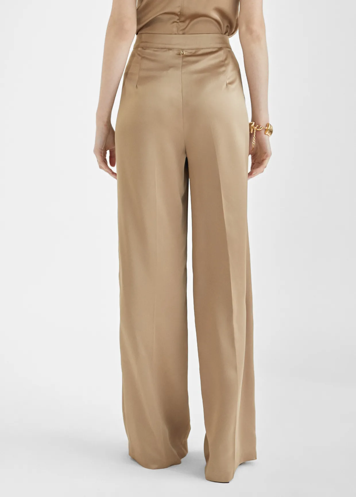 Pantalón recto satinado