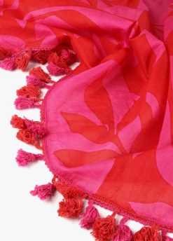 Pareo fucsia y rojo.