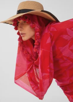 Pareo fucsia y rojo.