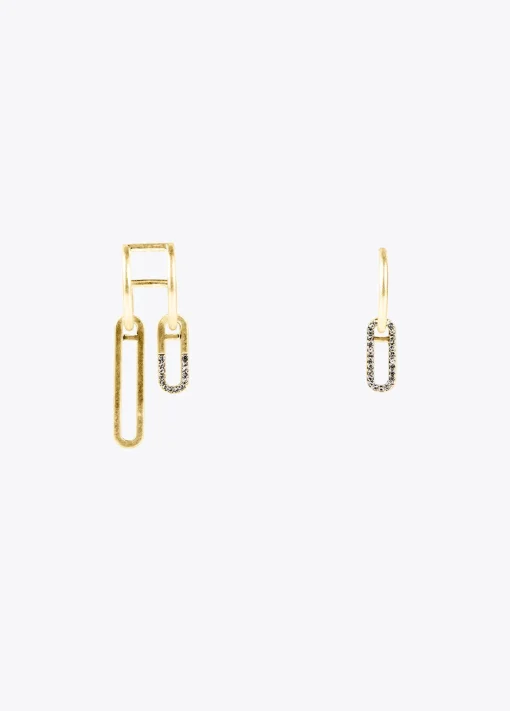 Pendientes asimétricos