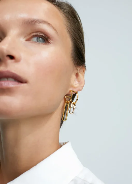Pendientes asimétricos