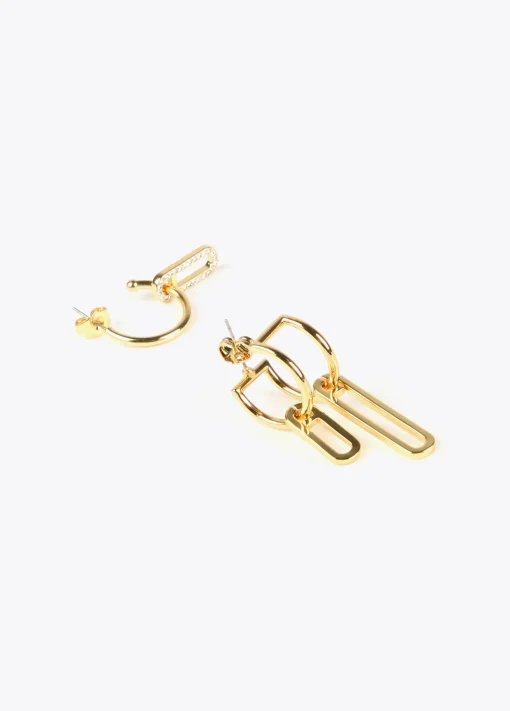 Pendientes asimétricos