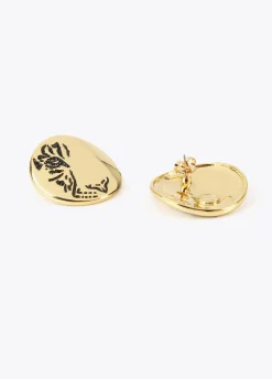 Pendientes de botón dorados