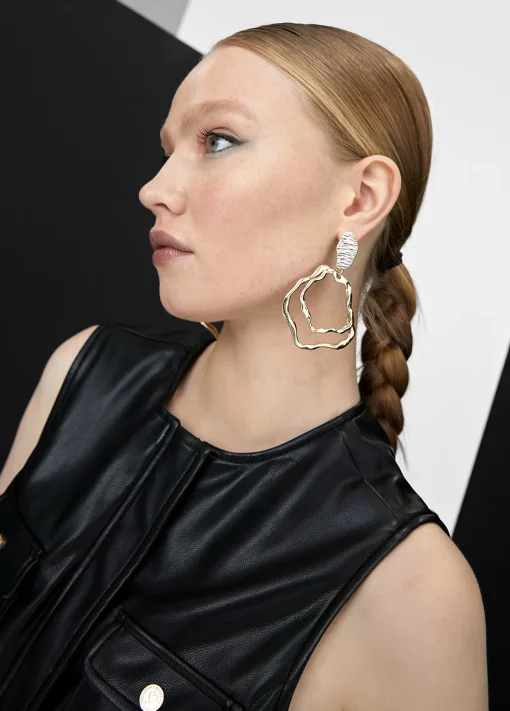 Pendientes dorados multiforma