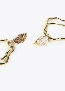 Pendientes dorados multiforma