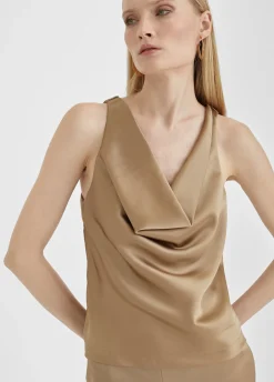 Top satinado con drapeado