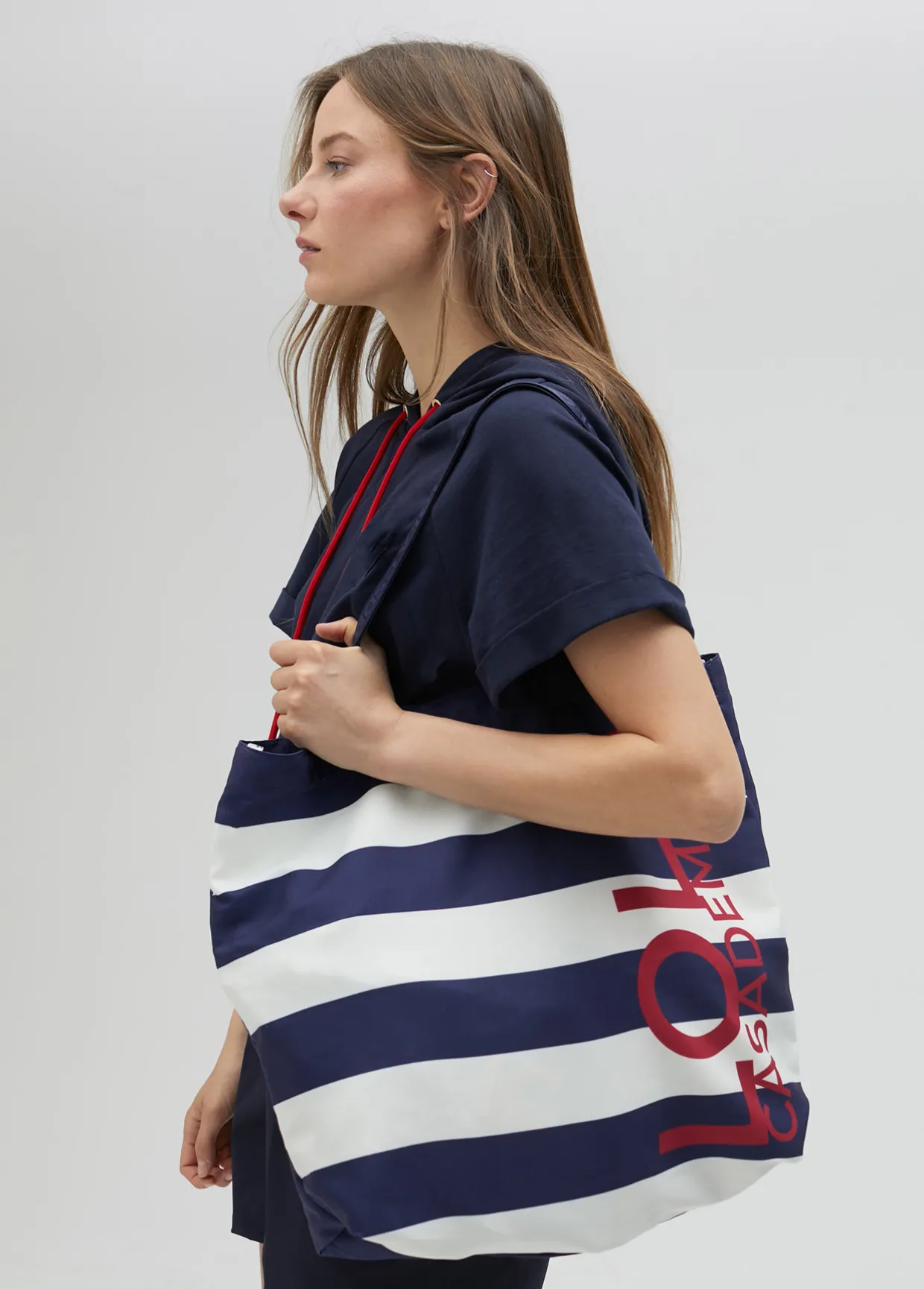 Tote bag de color azul  American Magic - Lola Casademunt