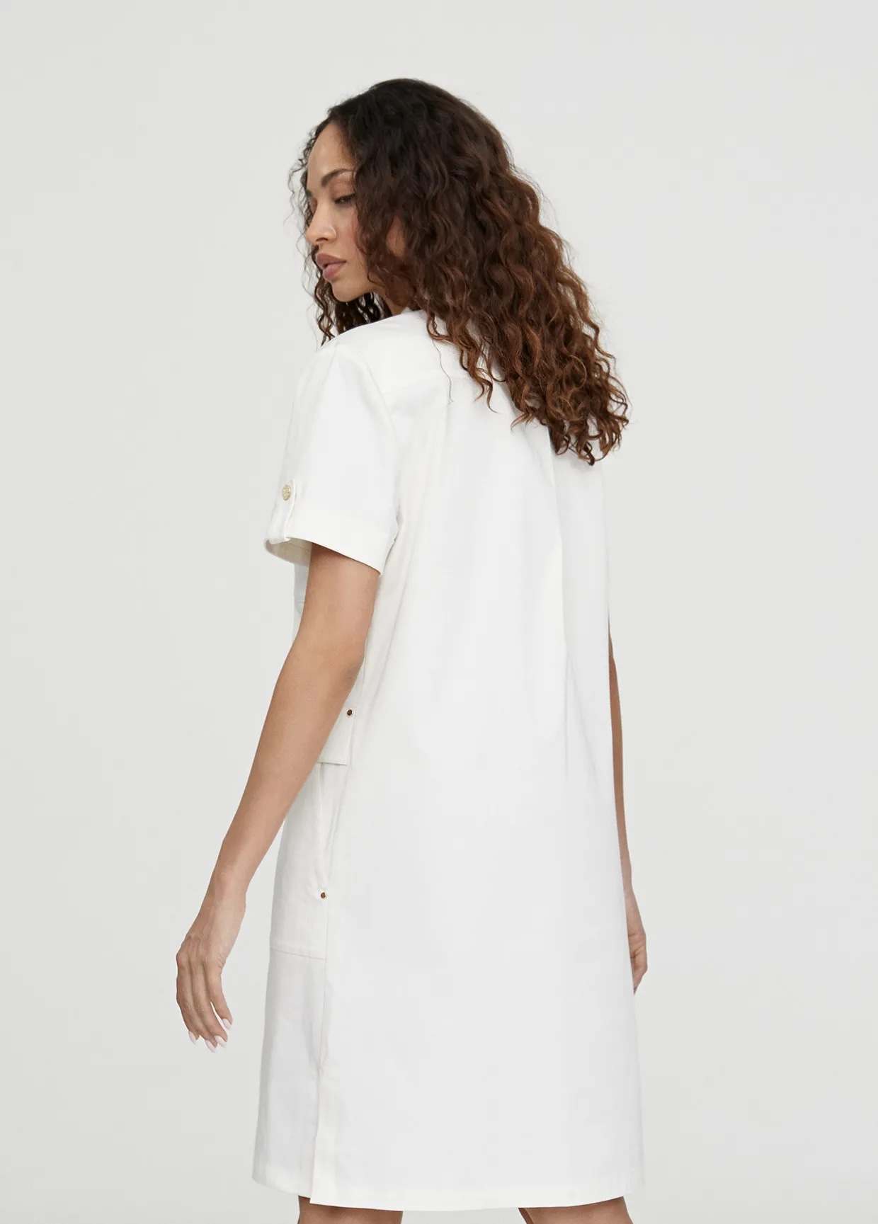 Vestido corto tipo cargo