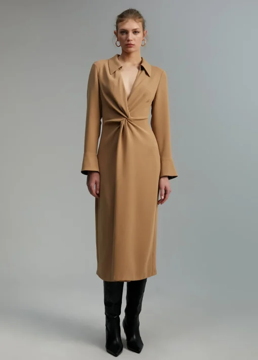 Vestido midi nudo