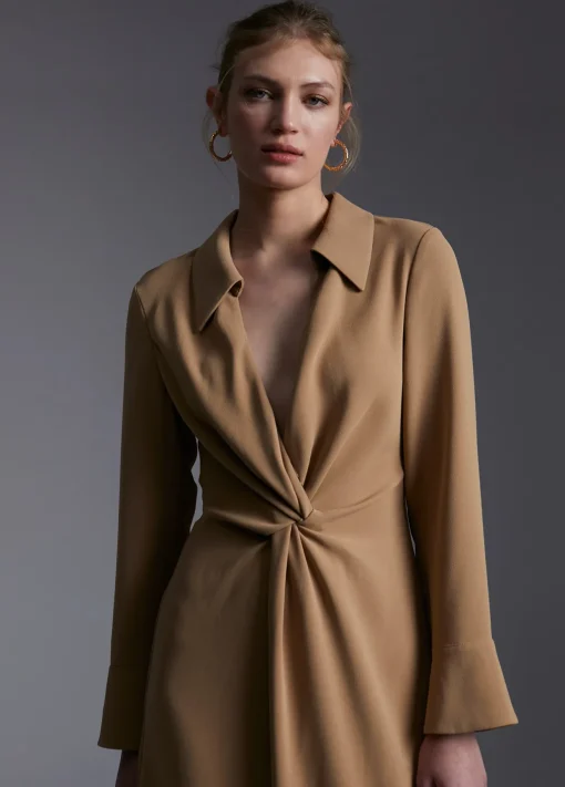 Vestido midi nudo