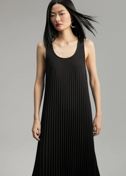 Vestido sin manga plisado