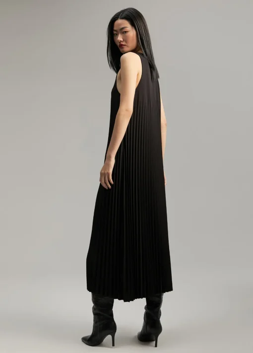 Vestido sin manga plisado